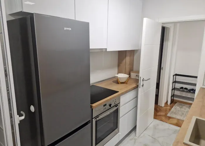 Apartman Leskovac アパート