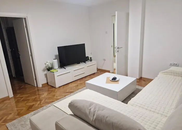 Apartman Leskovac * レスコヴァツ